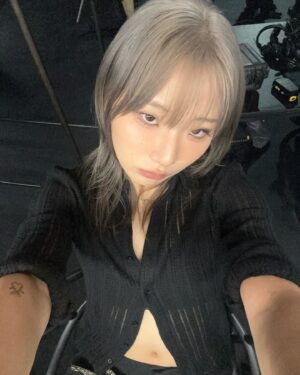 Sung Ji-yeon Instagram - 셀카 이빠이
