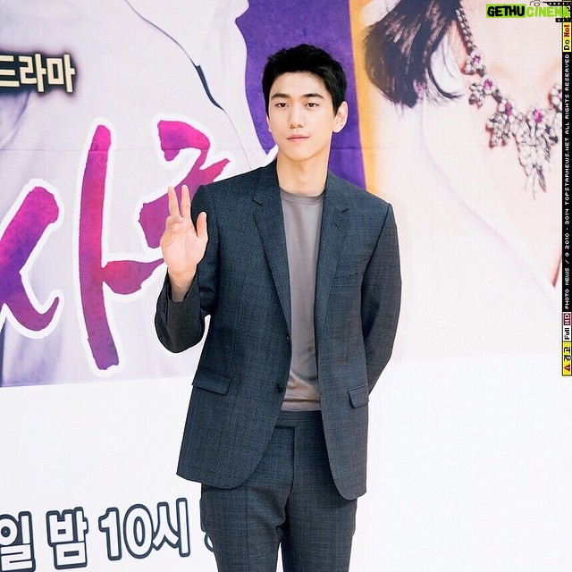 Sung Joon - 33.6K Likes - 상류사회 제작잘표회 사진잘나왔다. #다이어트돼지의상굿 @xligoonx