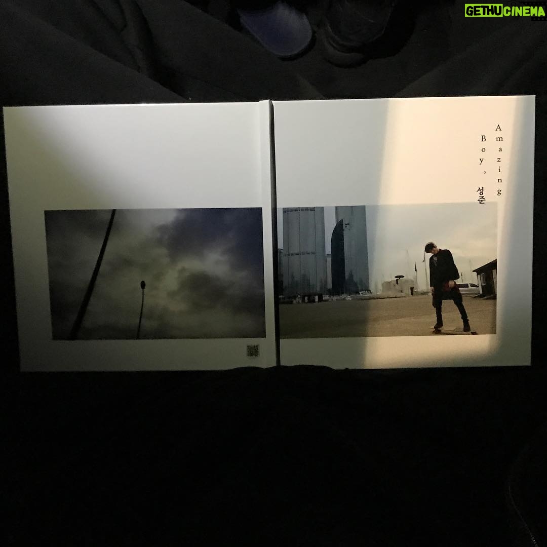 Sung Joon - 22.9K Likes - 부끄러워 많이 표현 못해 미안해요. 항상 고맙습니다.