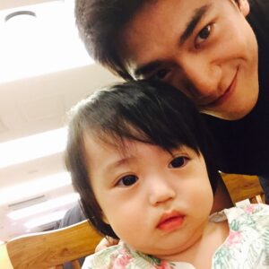 Sung Joon Instagram - 상류사회 종방연 모아랑 한컷 ㅎㅎㅎ 다들 고생많으셨어요 :)
