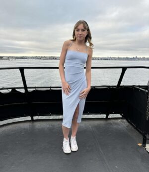 Sunnie Pelant Instagram - 🛳️ 8th Grade Harbor Cruise! 🛳️ I had such an amazing time, and I am going to miss all these amazing people 🤍 #8thgrade #harborcruise #friends #cruisin #fancy #🤍