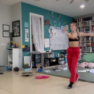 Sunnie Pelant Instagram - Feeling good in my @fivedancewear !! #fivedancewear #fiveambassador #dancer