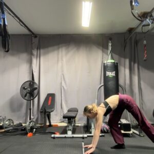 Sunnie Pelant Instagram - Some tricks from my stretch class!! #fivedancewear #fiveforce #strech @flexibilitystudio @fivedancewear