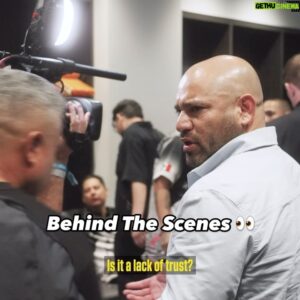 Sunny Edwards Instagram - 🎥 Fresh content from #BamEstrada out now 👀

Watch as the two teams disagree over gloving up, reaction from #EdwardsCuriel and of course Bam's big win 🎬

Our #FightNight edit is up on our YT channel 👊

#Boxing #Boxeo #BehindTheScenes 

----------------------------------------------------
Follow @matchroomboxing for exclusive content 👊
----------------------------------------------------