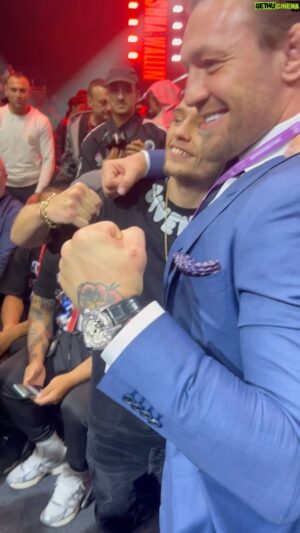 Sunny Edwards Instagram - Conor McGregor x Sunny Edwards 🤝

Watch #DayOfReckoning LIVE on TNT Sports Box Office