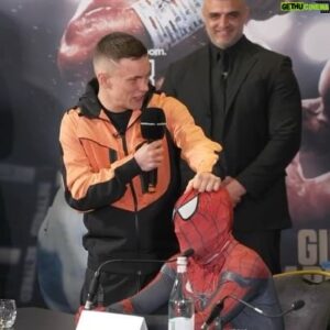 Sunny Edwards Instagram - It’s Spiderman… it’s @sunnyedwards… 🤯

Now @brandonscott.0 is here 😂

What is happening 😂😂 #GillBarrett