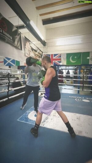 Sunny Edwards Instagram - Back at it 🤜 

@sunnyedwards ticking over and will be keeping a close eye on #CurielNontshinga2 this Friday 👀