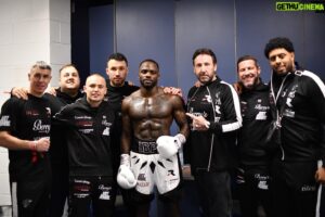 Sunny Edwards Instagram - All behind our man.

Old school fighter 😤

@ishmael.bp.davis