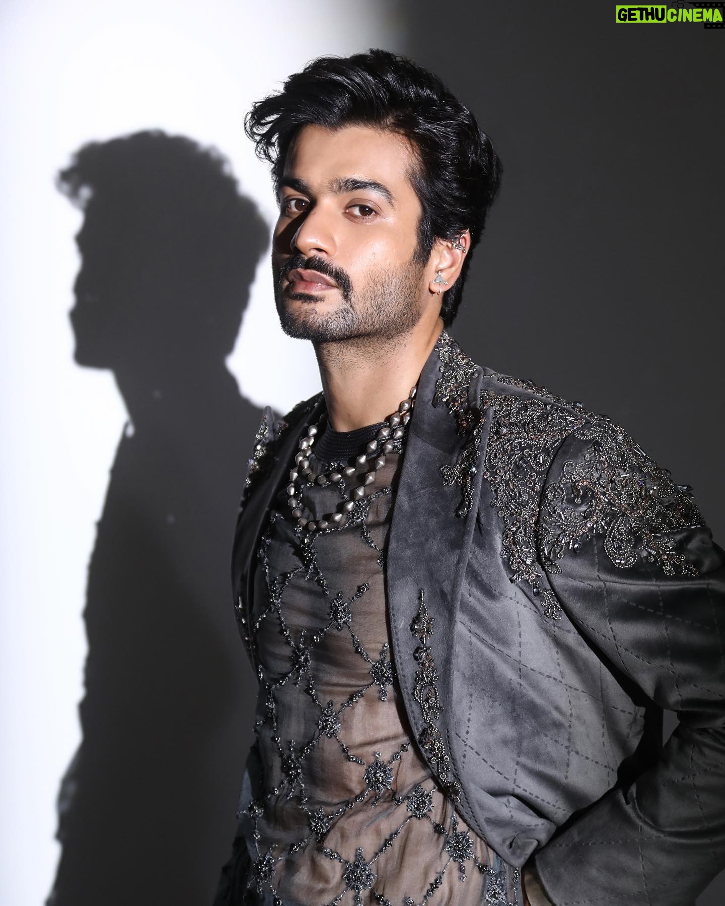 Sunny Kaushal - 174.4K Likes - It was a pleasure to be a part of @nmacc.India #IndiainFashion
A great initiative by #NitaAmbani ji
Wearing my favourite @shantanunikhil
Styled by @amandeepkaur87
Pictures @amey_ghatge
Hair @foram_gotecha
Makeup @sajid_makeup