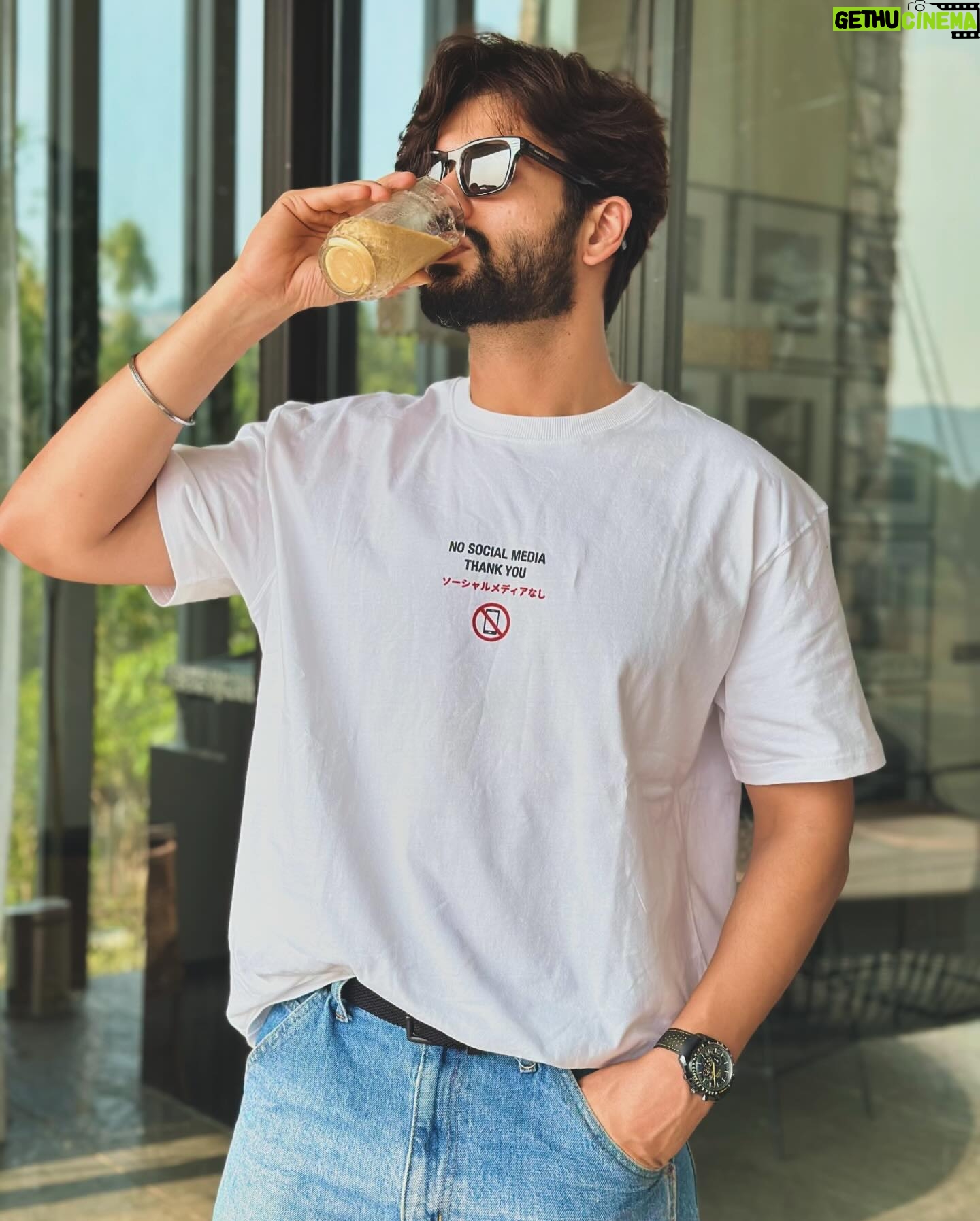 Sunny Kaushal - 116.9K Likes - Breaking my resolution on day 2.
Thank you. 📵