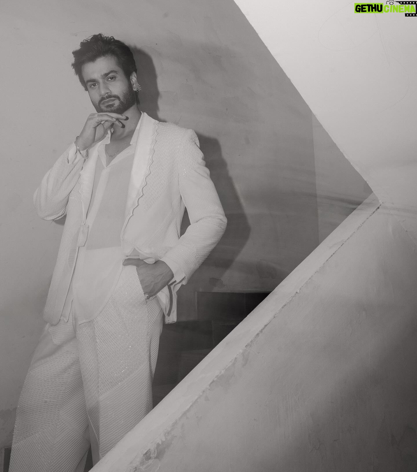 Sunny Kaushal - 115.5K Likes - Angel angel.. mankind’s angel…
For the opening of @jioworldplaza
Styled by @amandeepkaur87
In @amaare.in and @jimmychoo
📸 @khamkhaphotoartist
Hair @forum.gotecha
Makeup @sajid_makeup
