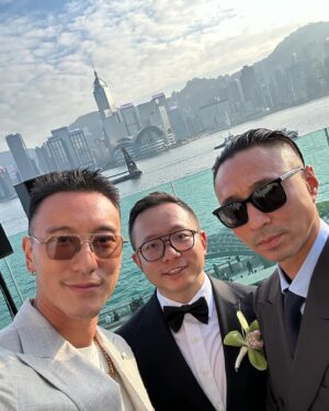 Sunny Wang Instagram - 祝你們 幸福滿滿 百年好合 早生貴子 恭喜 @mroscarwang & @t1any1 你們真的太可愛了 ❤️ So proud of you Oscar & proud to be your 乾哥! Love ya! 

也超開心可以跟家人還有老朋友和兄弟們聚在一起 一起慶祝 一起喝醉 🤮