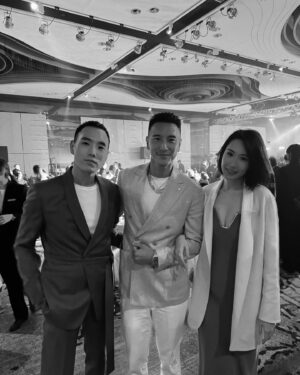 Sunny Wang Instagram - 祝你們 幸福滿滿 百年好合 早生貴子 恭喜 @mroscarwang & @t1any1 你們真的太可愛了 ❤️ So proud of you Oscar & proud to be your 乾哥! Love ya! 

也超開心可以跟家人還有老朋友和兄弟們聚在一起 一起慶祝 一起喝醉 🤮