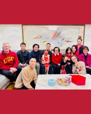 Sunny Wang Instagram - 跟大家來拜個年
謝謝大家一直以來的支持 
祝你們跟你們的家人
新年快樂 
恭喜發財
身體健康
平安快樂
龍年行大運 🐉🧧

Happy Chinese New Year 
From our families to yours 
Wishing you all health, wealth, luck and happiness 
All the best for the Year of the Dragon

📷: @balloontom