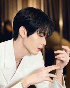 Actor Supamongkon Wongwisut HD Instagram Photos and Wallpapers May 2024