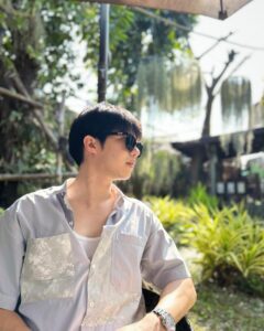 Suphadach Wilairat Instagram - กาแฟนายหนวด☕️ #bosstonsuphadach  #กีต้าร์ของบอสตั้น