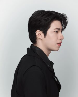 Suphadach Wilairat Instagram - 📸🖤 #bosstonsuphadach  #กีต้าร์ของบอสตั้น
