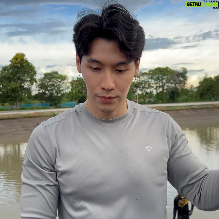 Suphakorn Sriphothong - 3 Likes - จับปลากันนน