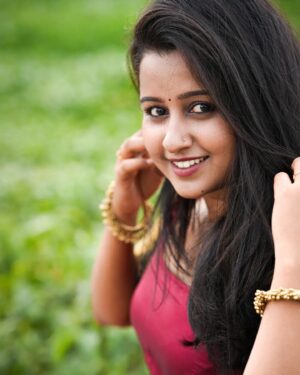 Suphy Maria Instagram - 👀🌸

📸 : @mr_camerlust 😍

#kochi #eyes #love #photo #onam #life #happiness #instagram #goodvibes