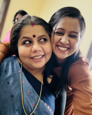 Suphy Maria Instagram - Jab we met again!❤️🎬

#adshoot #selfie #location #dearpeople #kochi #locationstill #adfilm #favourite #marimayam #wifeisbeautiful