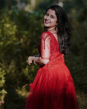 Suphy Maria Instagram - 🌸✨

👗 : @makeover_by_athirasarath ❤️

📸 : @dop_by_nishin 😍

#redlove #red #photooftheday #smile #instagram #instagood #trending #happiness