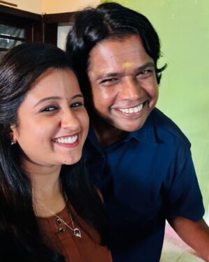 Suphy Maria Instagram - Jab we met again!❤️🎬

#adshoot #selfie #location #dearpeople #kochi #locationstill #adfilm #favourite #marimayam #wifeisbeautiful