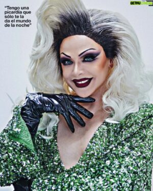 Supremme de Luxe Instagram - He tenido la suerte de que @_valeriavegas_ me entreviste para @revistadiezminutos y lo mejor de salir aquí  ha sido el que mi abuela la pueda leer la revista en papel y guardarla ❤️❤️❤️

Fotos @fernando_roi 
Vestido @martinnegretecostura 
Pelo @antonioalvarado22