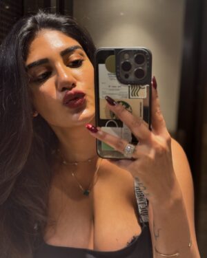 Supritha Instagram - 🖤