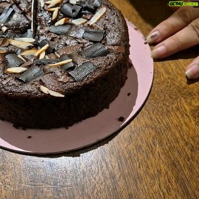Supriya Shukla - 2.8K Likes - Thank you swapnil and Princu ❤️❤️❤️❤️for tasty.. Yummy... Healthy cake❤️❤️... Luv u beta😘😘😘