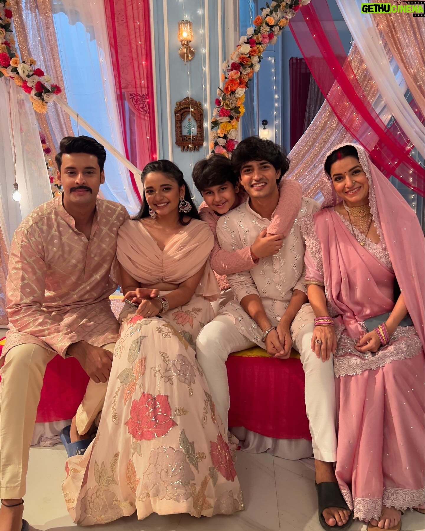 Supriya Shukla - 18.1K Likes - 100 Episodes Done and counting…❤️
Keep watching Mera Baalam Thanedar on @colorstv & @officialjiocinema at 9.30PM.
