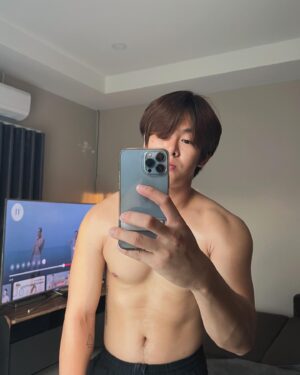 Surawit Ruangyod Instagram - กอดอุ่นแน่นอน !! 🐻