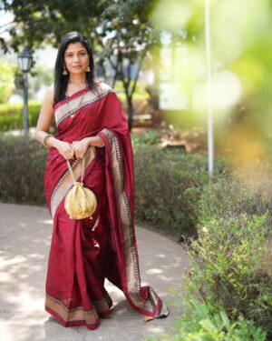 Suruchi Adarkar Instagram - साज ✨