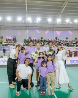 Surya Insomnia Instagram - thank you.. buat semua teriakan nya.. spanduk nya.. semangat nya.. pelukannya..
.
saya seneng.. banyak yang nemenin,baik datang langsung atau nonton dengan doa nya.. new achievement unlock.. 
.
📷: @gradykayzel