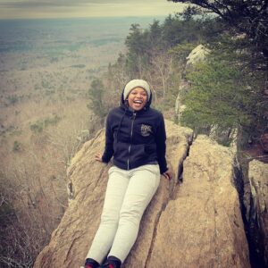 Susan Heyward Instagram - Made it to the top of 2020. If you’re looking at this, I’m glad and relieved you made it, too. Keep climbing. 

Thanks for the 📸 @_drukas_