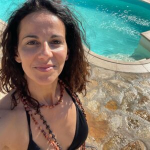 Susana Arrais Instagram - Bom domingo 💛
.
#toselfieornottoselfiethatisthequestion #nofilter #nomakeup 
#suzen