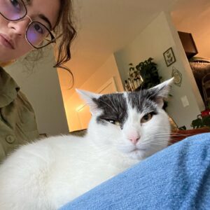 Susanna Skaggs Instagram - i’m only visiting my brother for the cats.