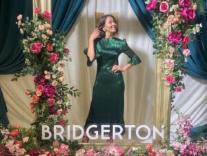 Susannah Fielding Instagram - Big night out with one of my oldest and best pals @samosphillipos to celebrate the new season of @bridgertonnetflix @netflixuk wearing @thevampireswife courtesy of @byrotation beautiful views of london courtesy of @sohohouse