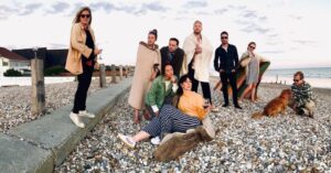 Susannah Fielding Instagram - Hard to express how much I love this lot. #lockdownlove #seasideescape #writeusaseriesplease