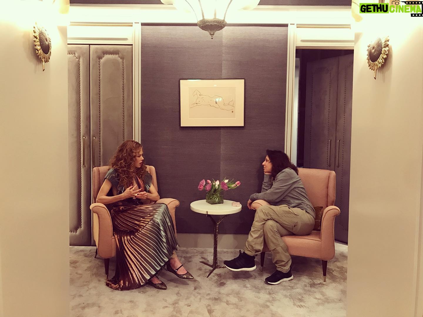 Susanne Bier - 0.9K Likes - Catching a few quiet moments with the exceptional @nicolekidman on The Undoing Set today ⭐️ ⭐️ ⭐️#theundoing