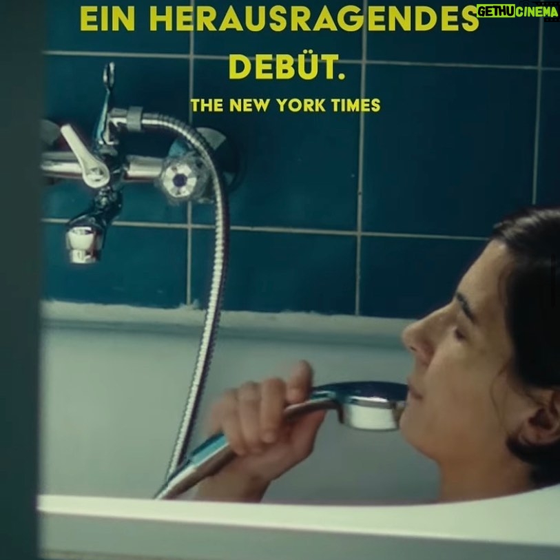 Susanne Wuest - 758 Likes - Herr und Frau Drescher im Glück ☺️✨ - “Wir könnten genauso gut tot sein” ist ab jetzt im KINO!!
Geht und seht euch diesen grossartigen Film der schon einige Festivalpreise eingesammelt hat im Kino an - auf Leinwand ist er am besten 😌 🍿- viel Spass und schreibt doch wie er euch gefallen hat!
In der Hauptrolle die grossartige Ioana Jacob, Pola Geiger, Jörg Schüttauf, Moritz Jahn, Siir Eloglu - der phantastische Knut Berger und viele andere… Kinos anbei!!
.
#wemightaswellbedead #kino #deutschland #knutberger #ioanajacob #susannewuest #directedby #nataschasinelnikova #arthousecinema #komödie #blackcomedy #debut #awardwinner #tagderdeutscheneinheit #wirkönntengenausoguttotsein