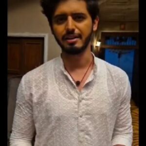 Sushant Shelar Instagram - मा. मुख्यमंत्री श्री. एकनाथ शिंदे साहेब यांचा मार्गदर्शनानी शिव चित्रपट‌सेनेतर्फे रमा राघव या मालिकेतील सेट वर छत्री वाटपाचा कार्यक्रम पार पडला...!
.
.
#छत्रीवाटप #ekanthshindesaheb #DrShrikantShinde #कलाकार #actors #aplishivsena #RamaRaghav
#शिंदे_सरकार
#महाराष्ट्रातील_सुवर्णयोग
#जनतेचामुख्यमंत्री
#शिवसेना
#शिवचित्रपटसेना
. 
. 
#sushantshelar
#Shivsena #शिवसेना