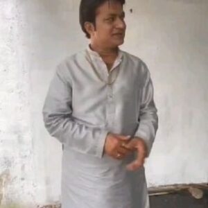 Sushant Shelar Instagram - महाराष्ट्राचे लोकप्रिय मुख्यमंत्री श्री. एकनाथजी शिंदे साहेब यांच्या लोकोपयोगी विचारसरणी तसेच शिवसेना पक्षाचे सचिव आणि शिव चित्रपट सेनेचे अध्यक्ष सुशांत शेलार यांनी संवाद स्टुडिओ येथे ( तुला शिकवीन चांगलाच धडा ) या मालिकेतील पडद्यामागील आर्टिस्ट व कामगारांना कविता मेढेकर, संध्या म्हात्रे, ओमकार राणे, दीप्ती सोनावणे या कलाकारांच्या हस्ते छत्री वाटपाच्या कार्यक्रमाचे आयोजन केले 
.
.
#छत्रीवाटप #jaymaharashtranews #News #anchorjanavi #Ekanthshindesaheb #DrShrikantshinde #कलाकार #Actors #Aplishivsena
#शिंदे_सरकार
#महाराष्ट्रातील_सुवर्णयोग
#जनतेचामुख्यमंत्री
#शिवसेना
#शिवचित्रपटसेना
. 
. 
#sushantshelar
#Shivsena #शिवसेना