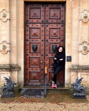 Susie Castillo Instagram - Castle #2 on our tour: Highclere Castle

Ahhhh!!!! My fellow #DowntonAbbey lovers, I hope you all get to visit @highclere_castle someday to experience the same Downton magic we did! 

Photography is not permitted inside the castle so I don’t have any to share but the rule allows you to just take in all the details and enjoy the amazing guided tour. The gorgeous grounds and afternoon tea after the tour didn’t disappoint either! Still on cloud 9 and we can’t wait to go back 🤩