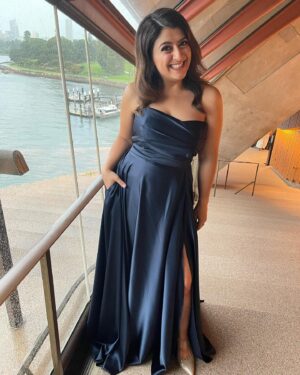 Susie Youssef Instagram - It has pockets…

This dress is custom made @velani
These earrings are @fairfaxandroberts 
That hair and make up is @annaleise_hairmakeup 
That look is overwhelmed
Styling by @10styling 
📸 @kyranwheatley