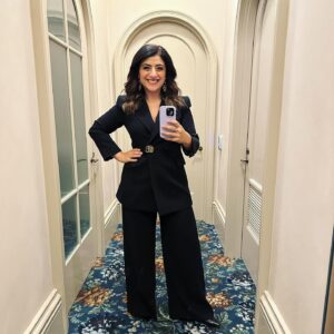 Susie Youssef Instagram - Suit Youssef.