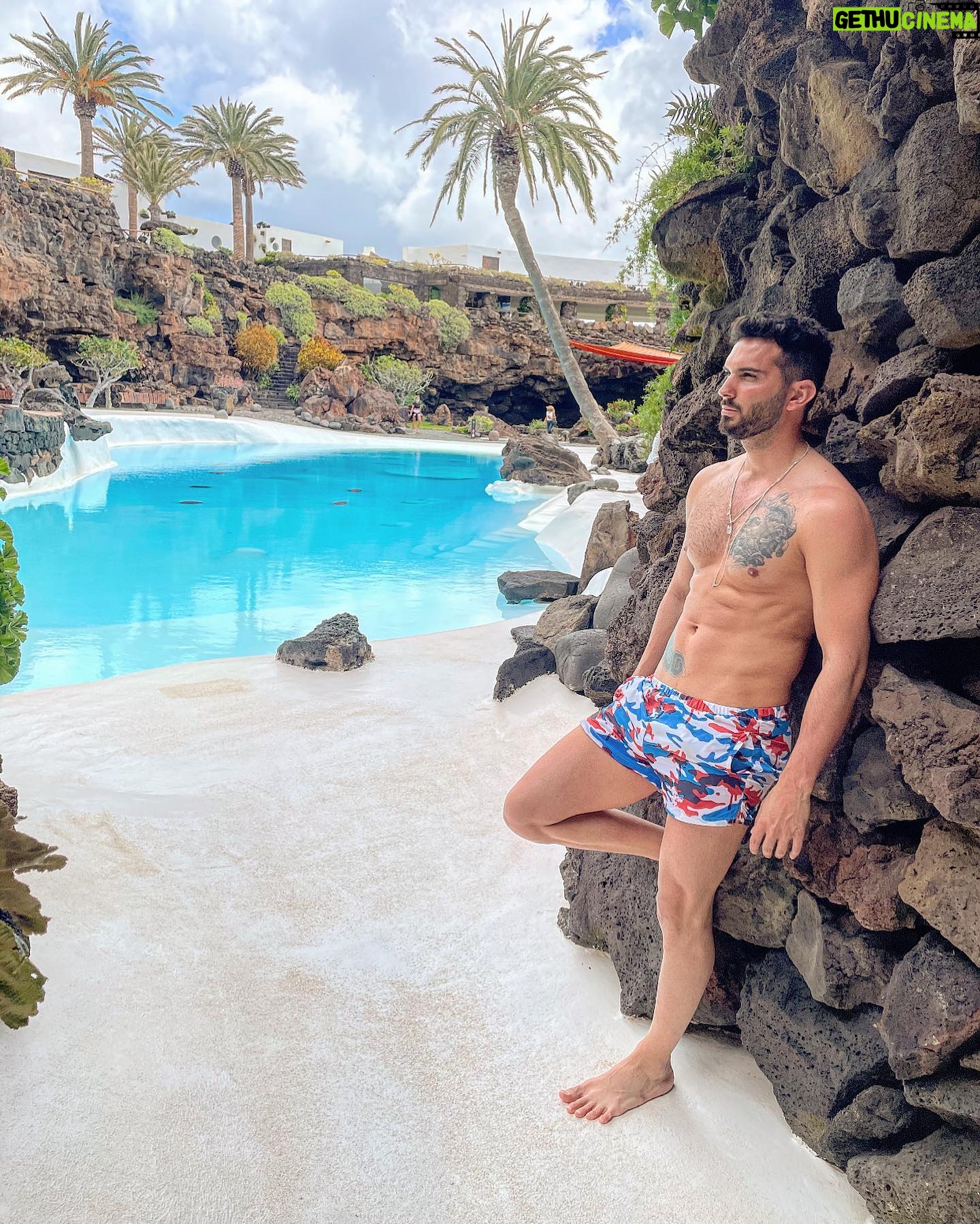 Suso Álvarez - 10.7K Likes - Me quemé la carita 😳❤️