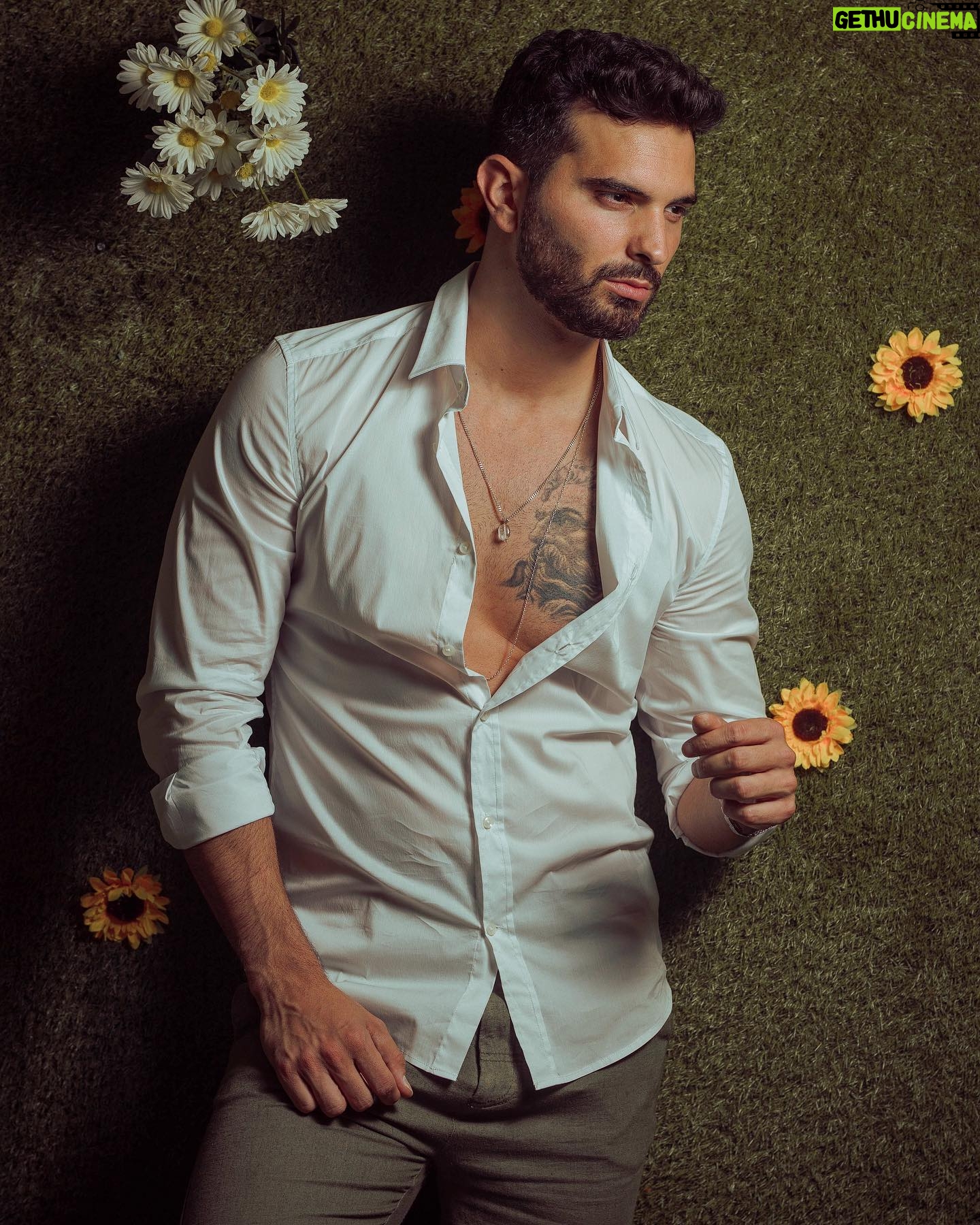 Suso Álvarez - 21.5K Likes - Una flor florece para su propia alegría.
Oscar Wilde✌🏼
@2ajphoto 📸