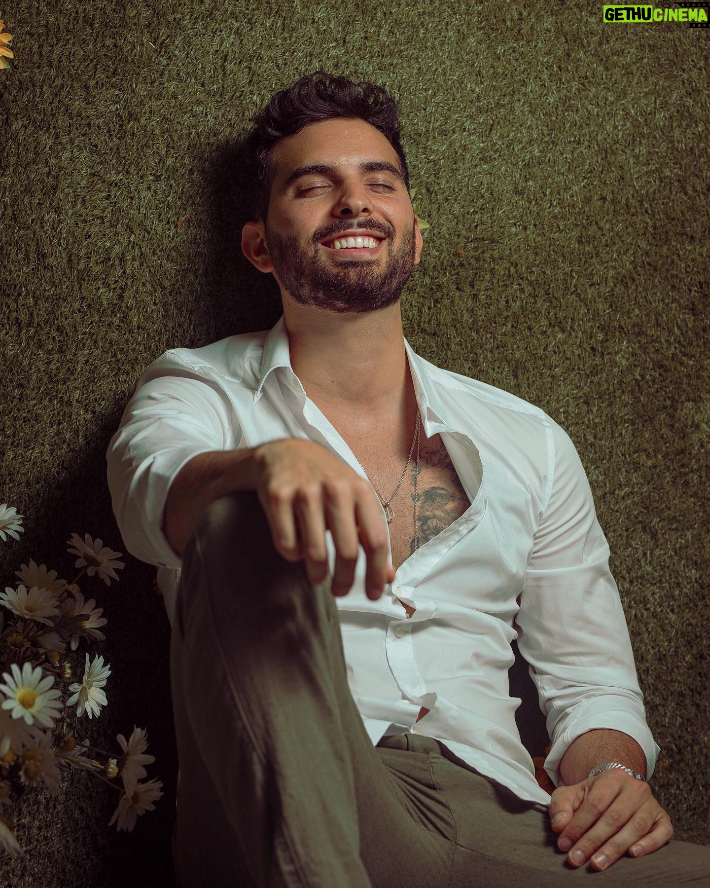Suso Álvarez - 21.5K Likes - Una flor florece para su propia alegría.
Oscar Wilde✌🏼
@2ajphoto 📸