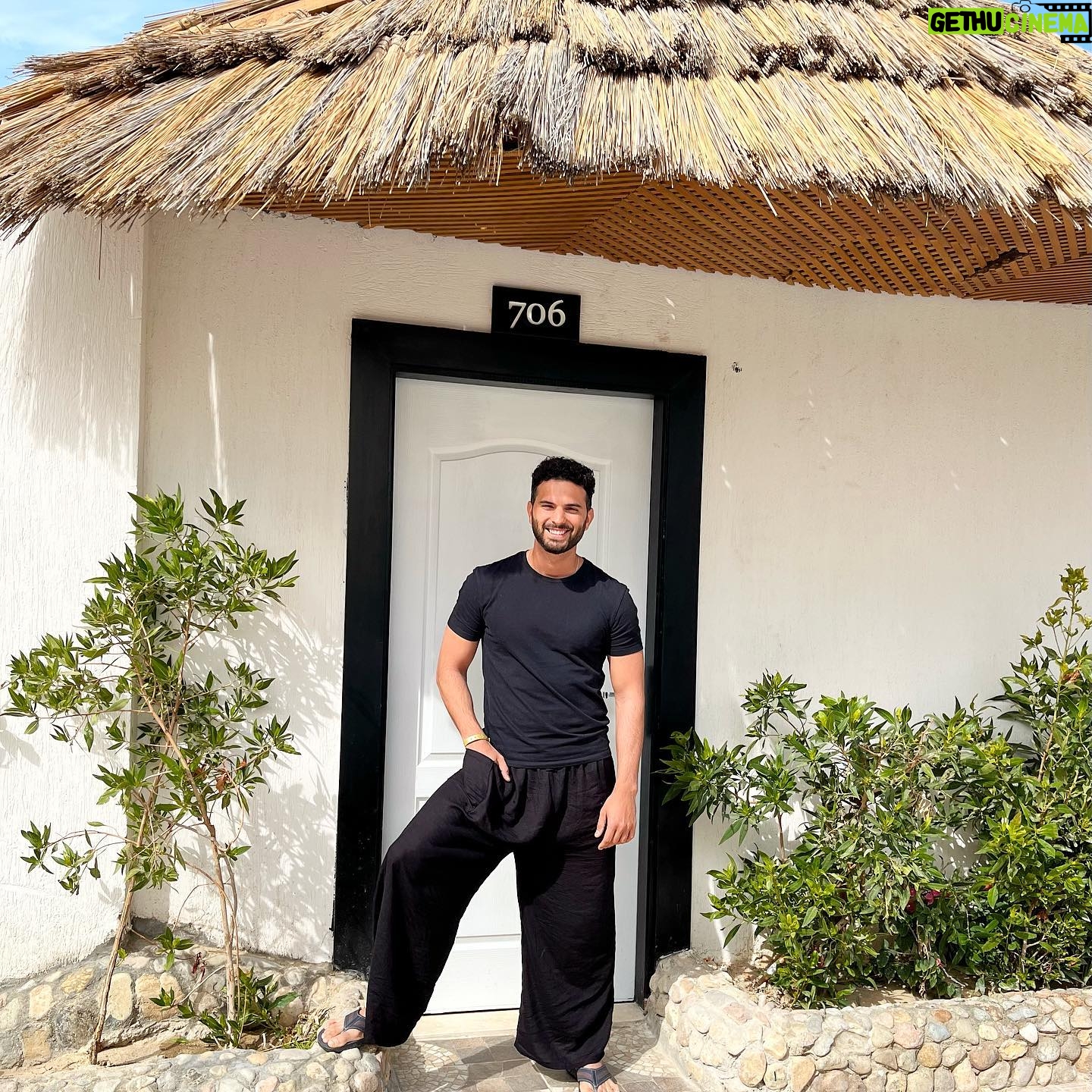 Suso Álvarez - 11.6K Likes - 🎂Mis 30 cumpleaños 🎂😀!!
Que rápido pasa todo, he llegado a los 30 y no me he enterado de nada🤣🤍.
La reflexión que he sacado de mi viaje a Egipto, es que hay que vivir urgentemente. Y sobretodo gracias @mandy_lg por este pedazo de regalo y por lo generosa que eres conmigo, te amo.