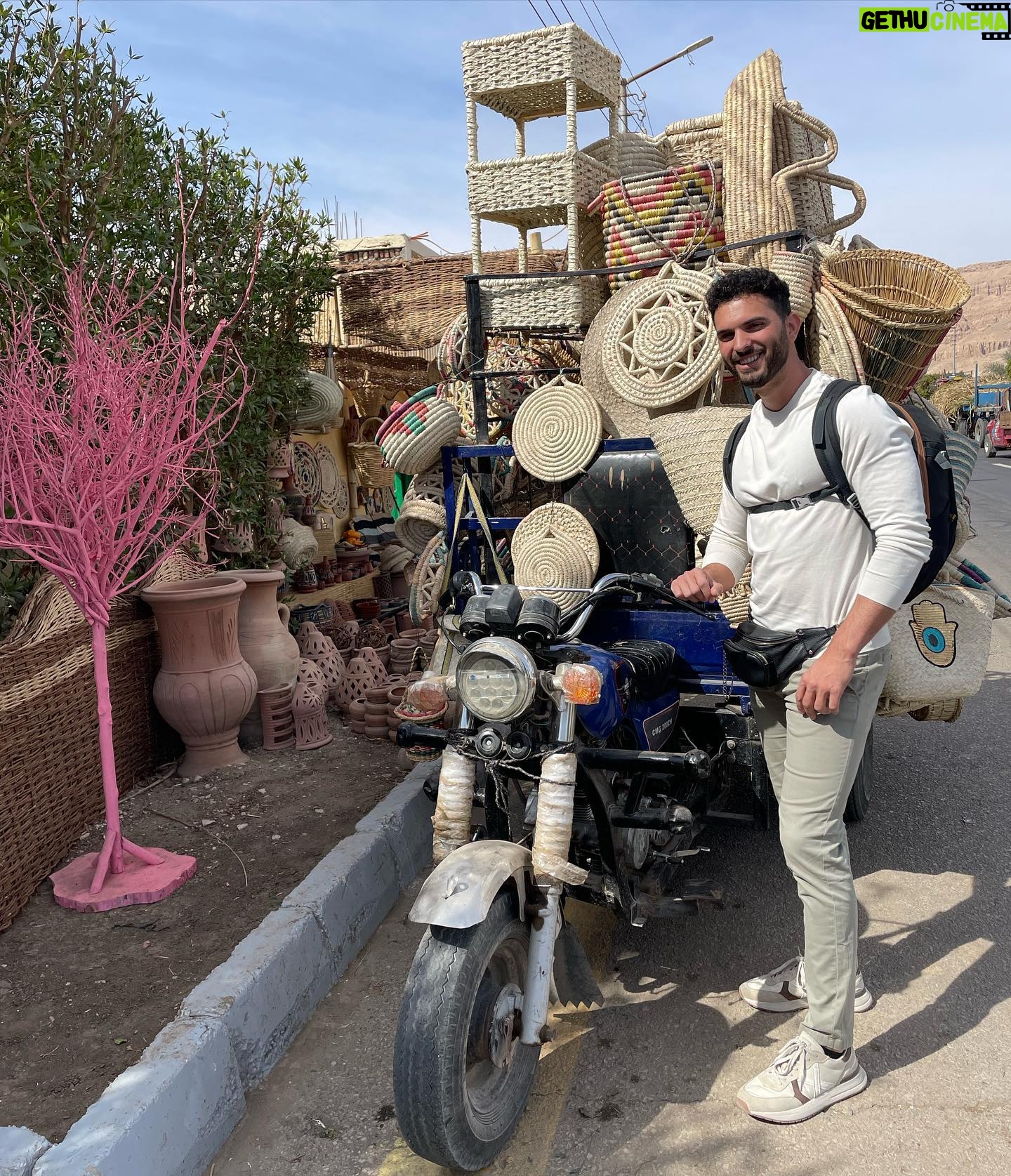 Suso Álvarez - 11.6K Likes - 🎂Mis 30 cumpleaños 🎂😀!!
Que rápido pasa todo, he llegado a los 30 y no me he enterado de nada🤣🤍.
La reflexión que he sacado de mi viaje a Egipto, es que hay que vivir urgentemente. Y sobretodo gracias @mandy_lg por este pedazo de regalo y por lo generosa que eres conmigo, te amo.